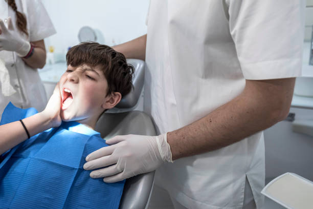 Best Weekend Emergency Dentist in Williamsburg, FL